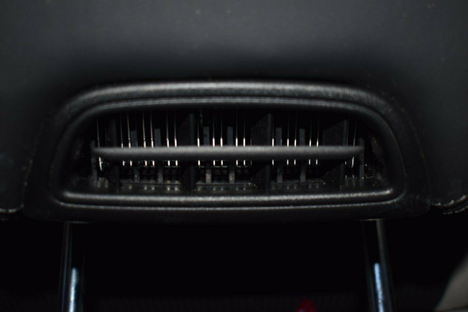 Mercedes C-Class A205 Convertible Leather Interior - Image 8