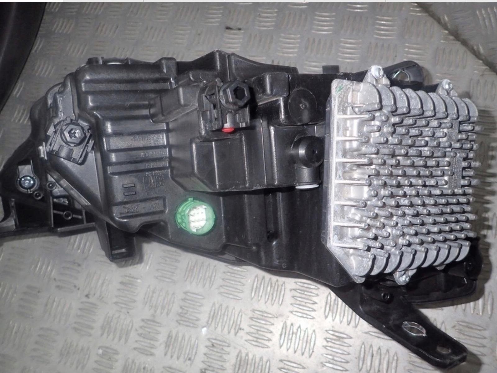 Maserati Levante Trofeo Complete Front Section - Image 6