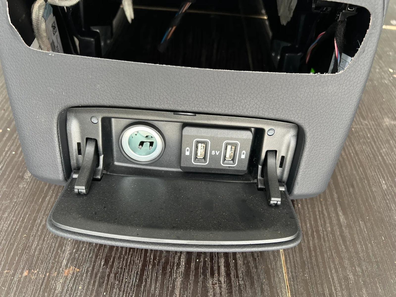 Mercedes-Benz S-Class W222 Center Console - Image 11