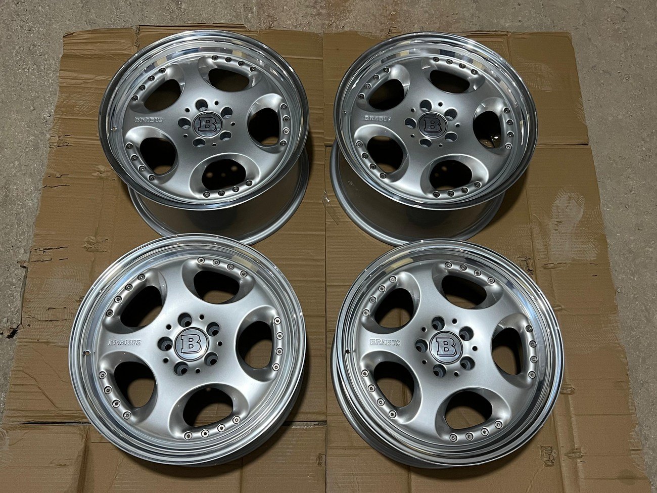 Staggered 3-Piece 18" BRABUS Monoblock IV Wheels - Image 12