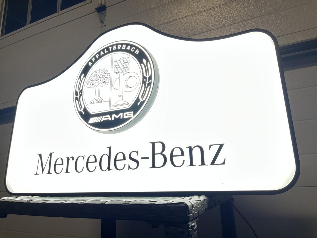 Original Mercedes-Benz Promotional Illuminated Sign - Image 7