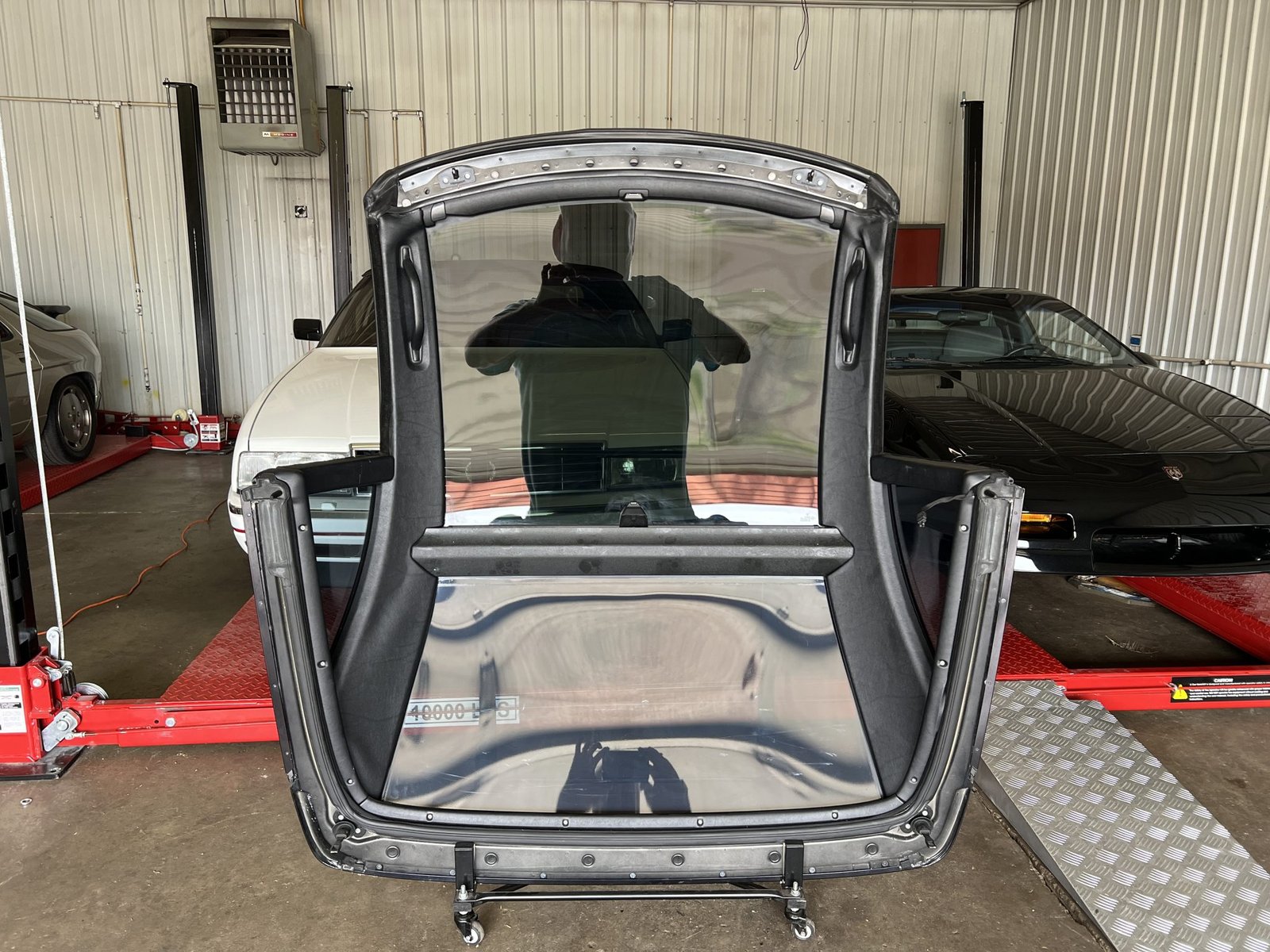 Mercedes-Benz Panoramic Hardtop - Image 2