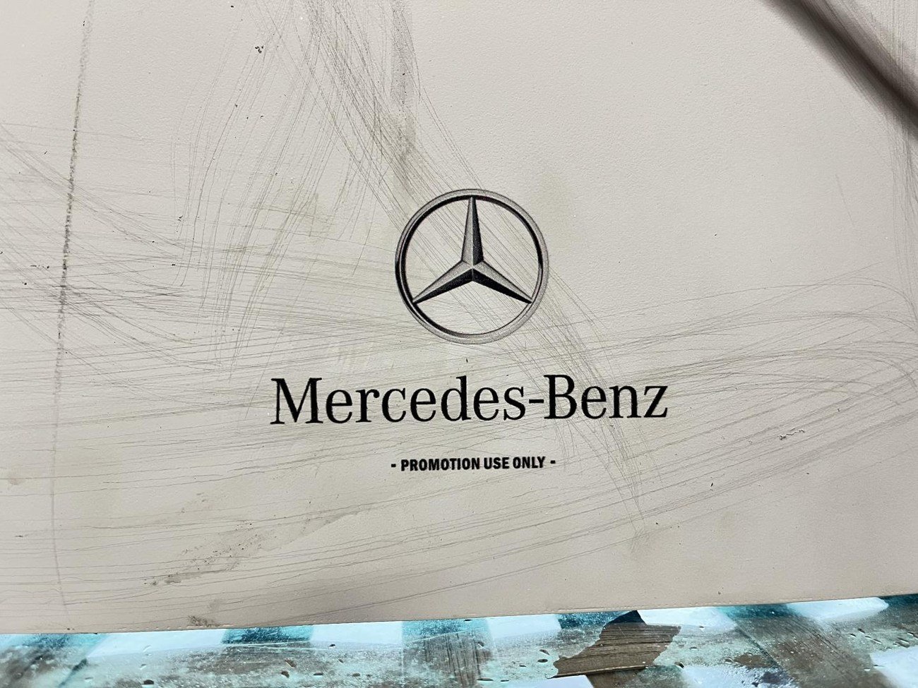 Original Mercedes-Benz Promotional Illuminated Sign - Image 6