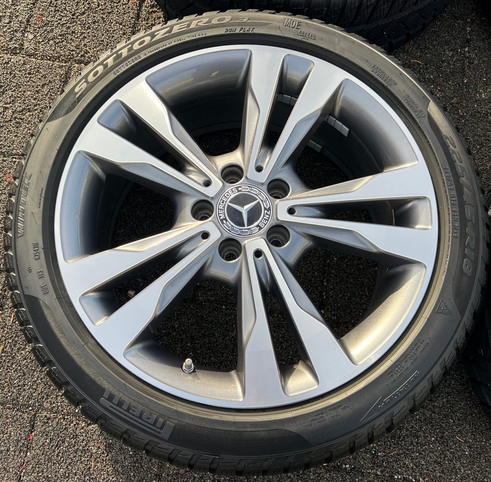 Mercedes-Benz 18-inch Winter Wheels - Image 6