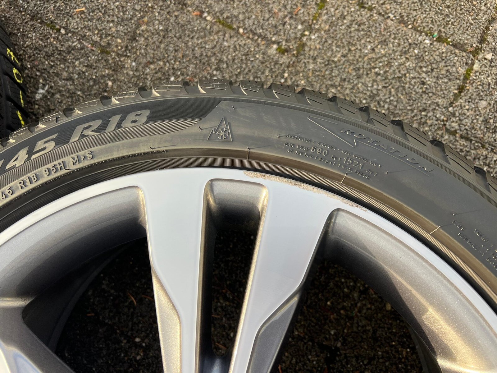 Mercedes-Benz 18-inch Winter Wheels - Image 5