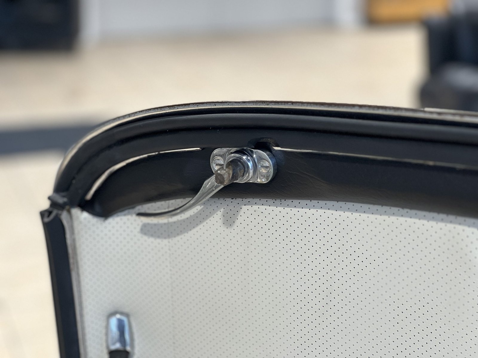 Mercedes-Benz W113 SL Hardtop - Image 10