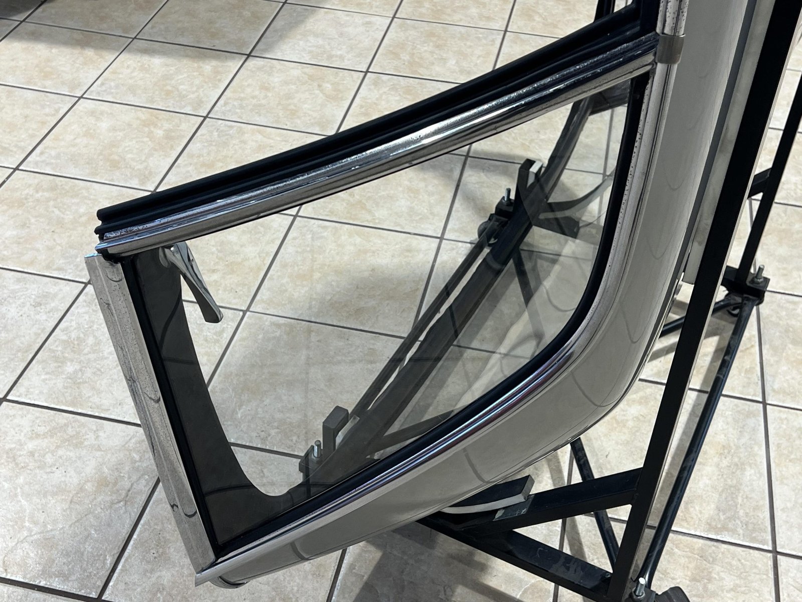 Mercedes-Benz W113 SL Hardtop - Image 6