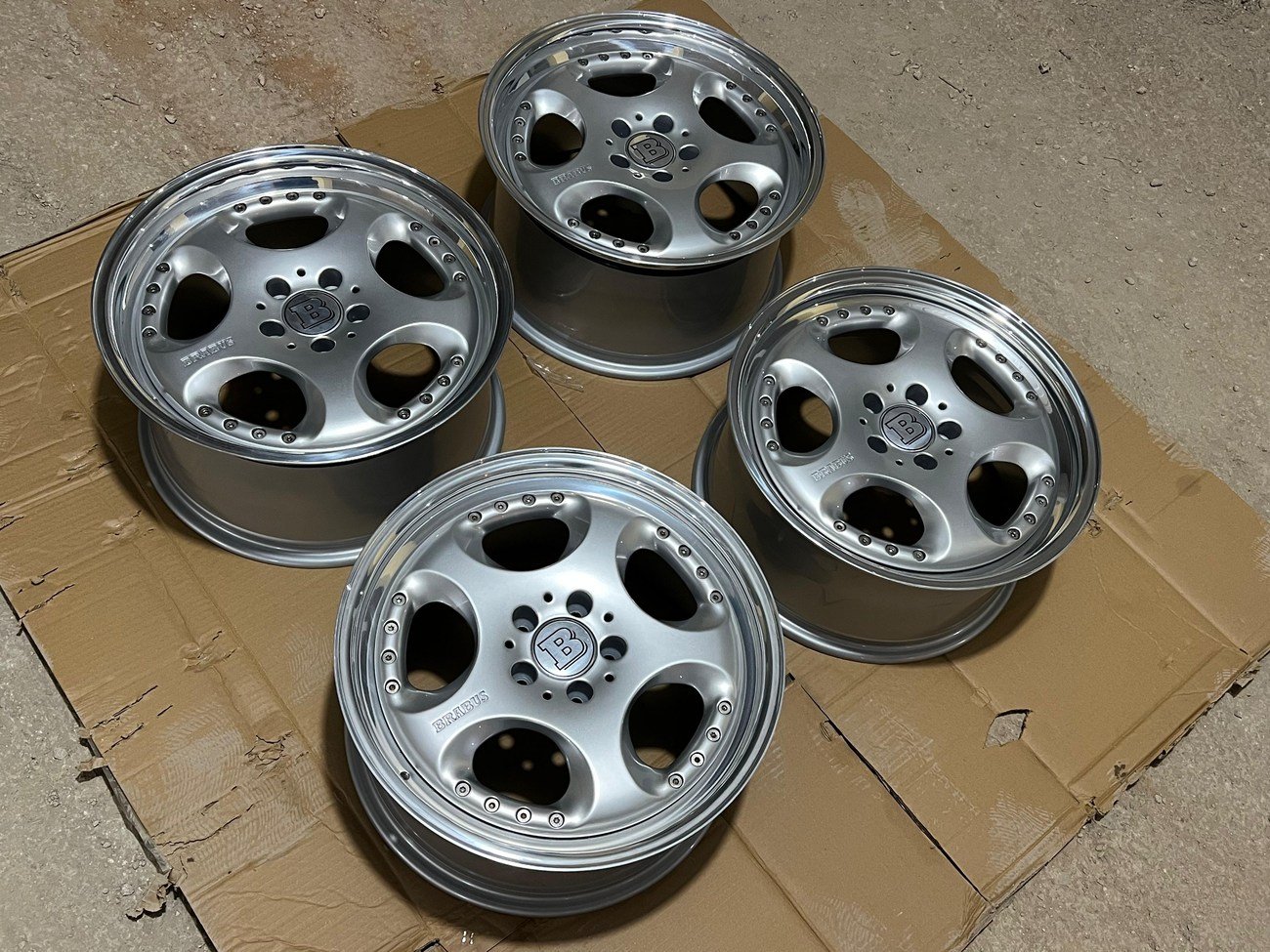 Staggered 3-Piece 18" BRABUS Monoblock IV Wheels - Image 10