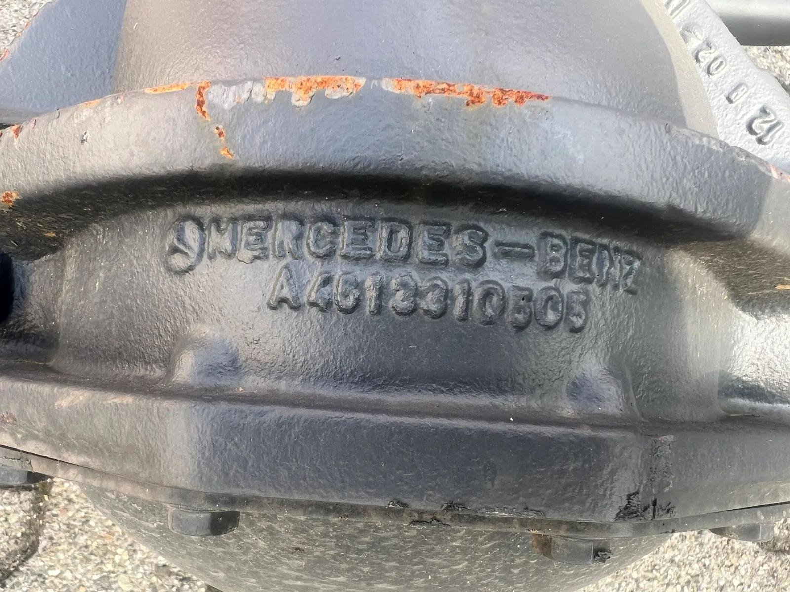 Mercedes-Benz G-Class W463 Front Axle - Image 10