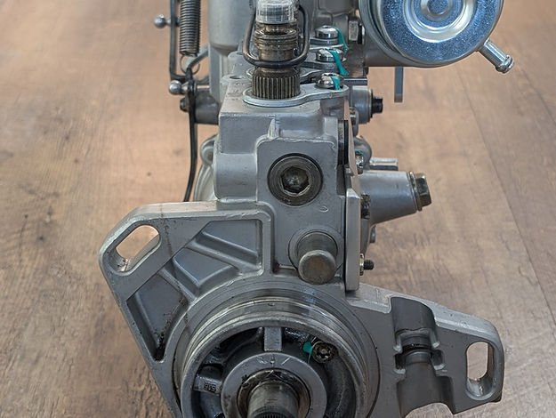 5-Cylinder Mechanical Injection Pump - Image 5