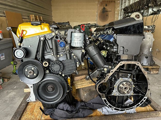 Mercedes-Benz OM605 Turbo Diesel Engine - Image 5