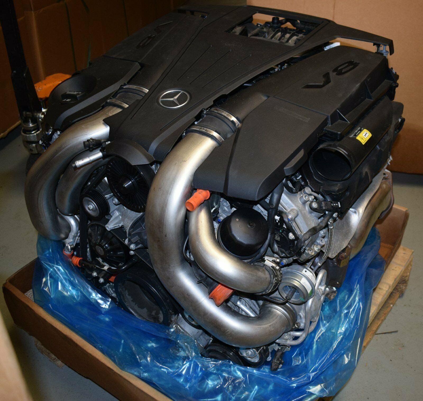 Mercedes W222 S-Class 500 4MATIC engine