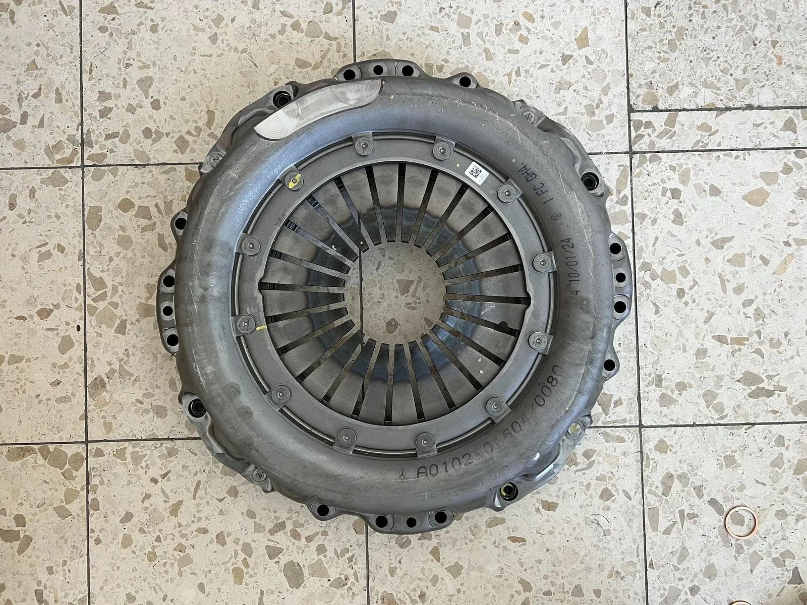 Mercedes-Benz ACTROS Clutch Pressure Washer - Image 2