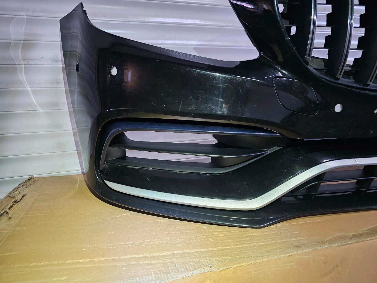 Mercedes C63 AMG Front Bumper Facelift – Panamericana Grille – W205 / S205 – OEM - Image 10