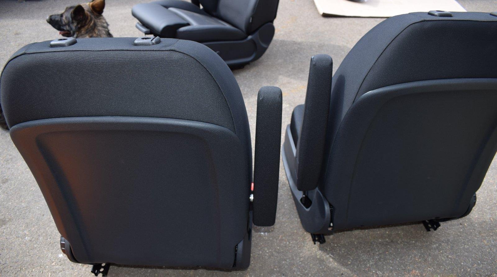 Mercedes Fabric Driver and Passenger Seats - Image 4
