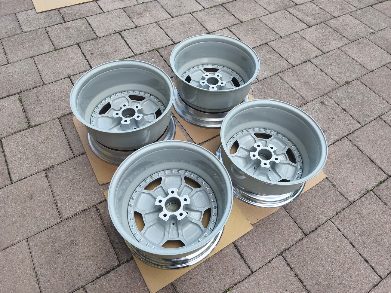 Staggered 3-Piece 17″ AMG Aero III Wheels - Image 9