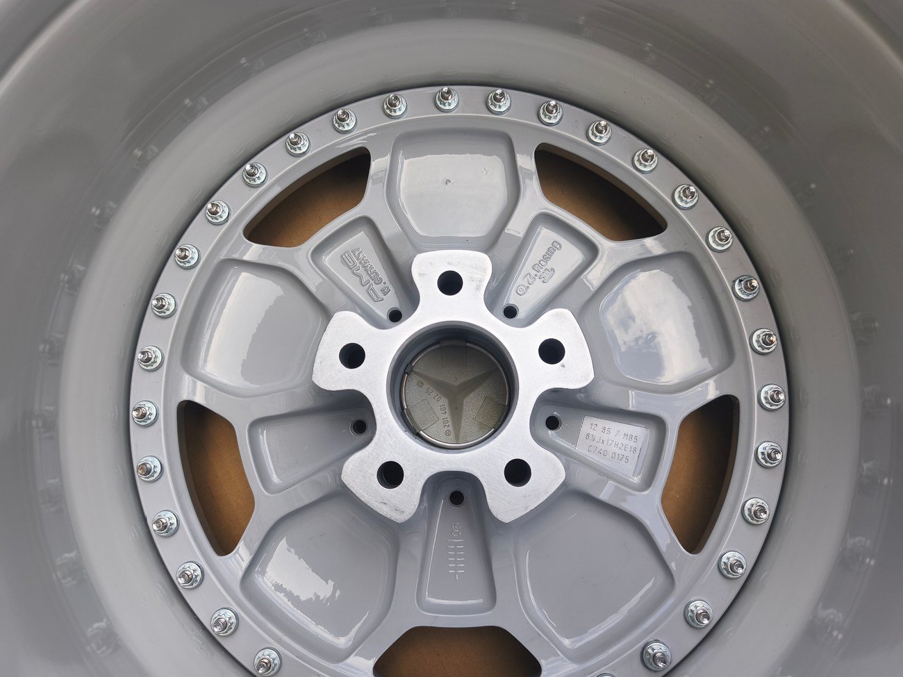 Staggered 3-Piece 17″ AMG Aero III Wheels - Image 10