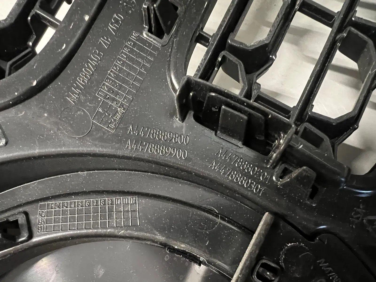 Mercedes-Benz V-Class W447 Facelift Front Bumper - Image 9