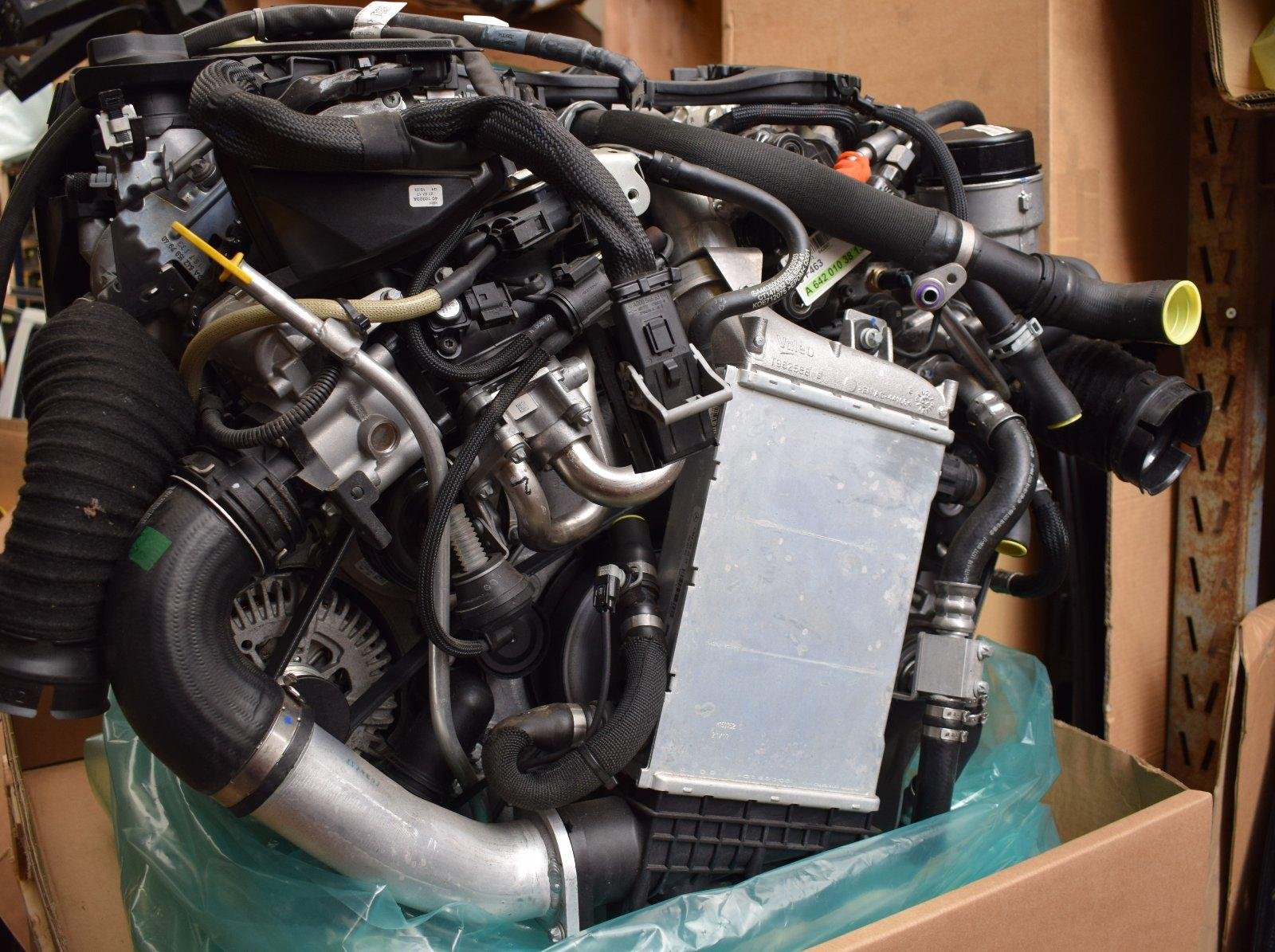 Mercedes-Benz G-Class Engine - Image 8