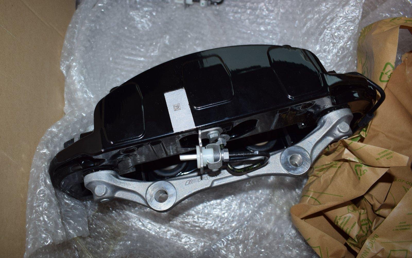 Mercedes W465 G-Class Front Brake Kit - Image 3