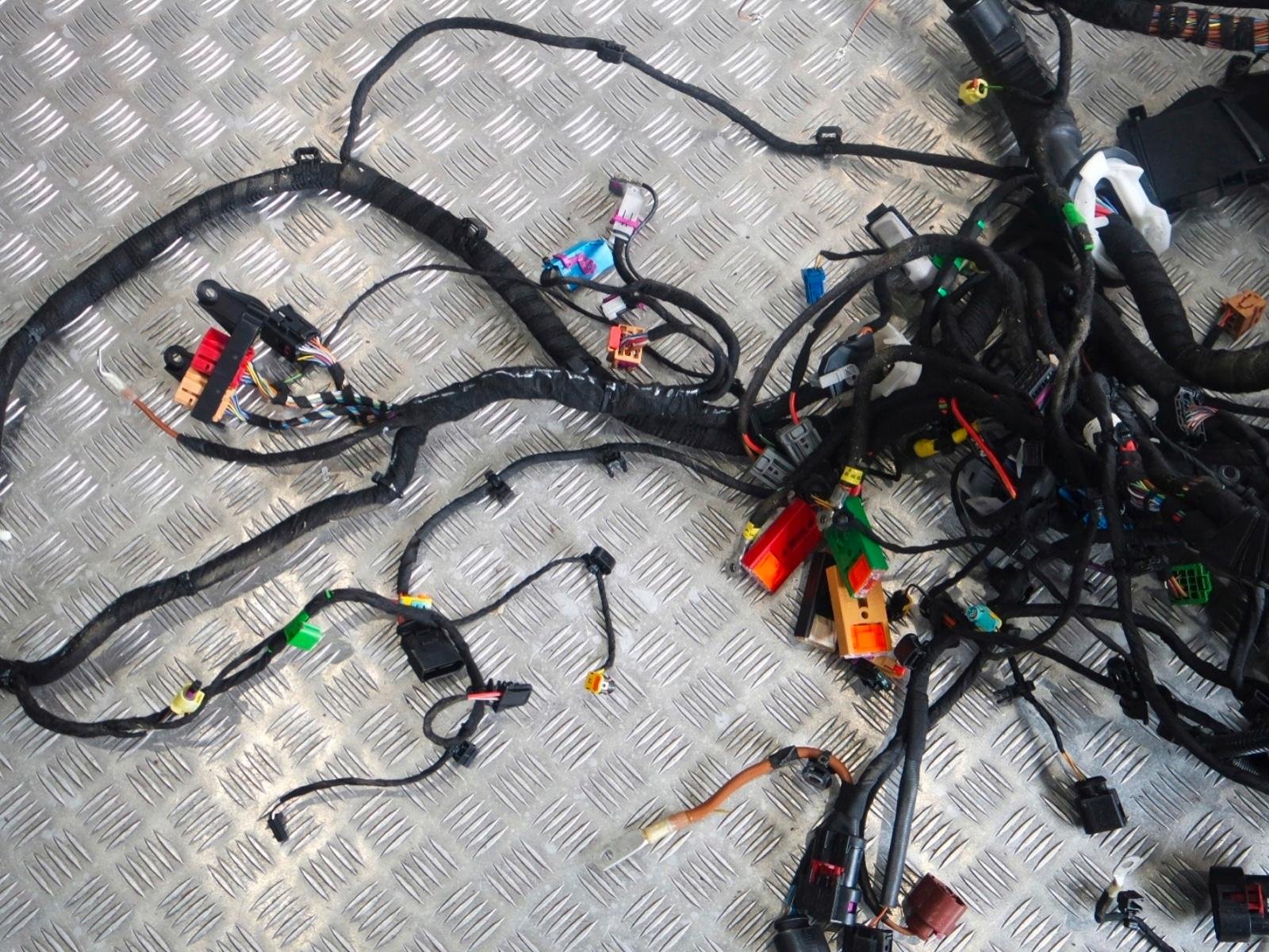 Lamborghini Huracán LP 610 Complete Wiring Harness - Image 5