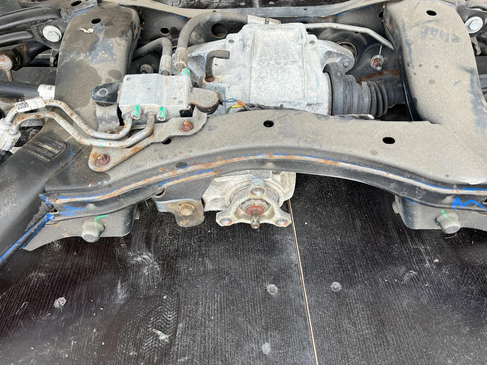 Mercedes W166 GLE Coupe Rear Axle - Image 3