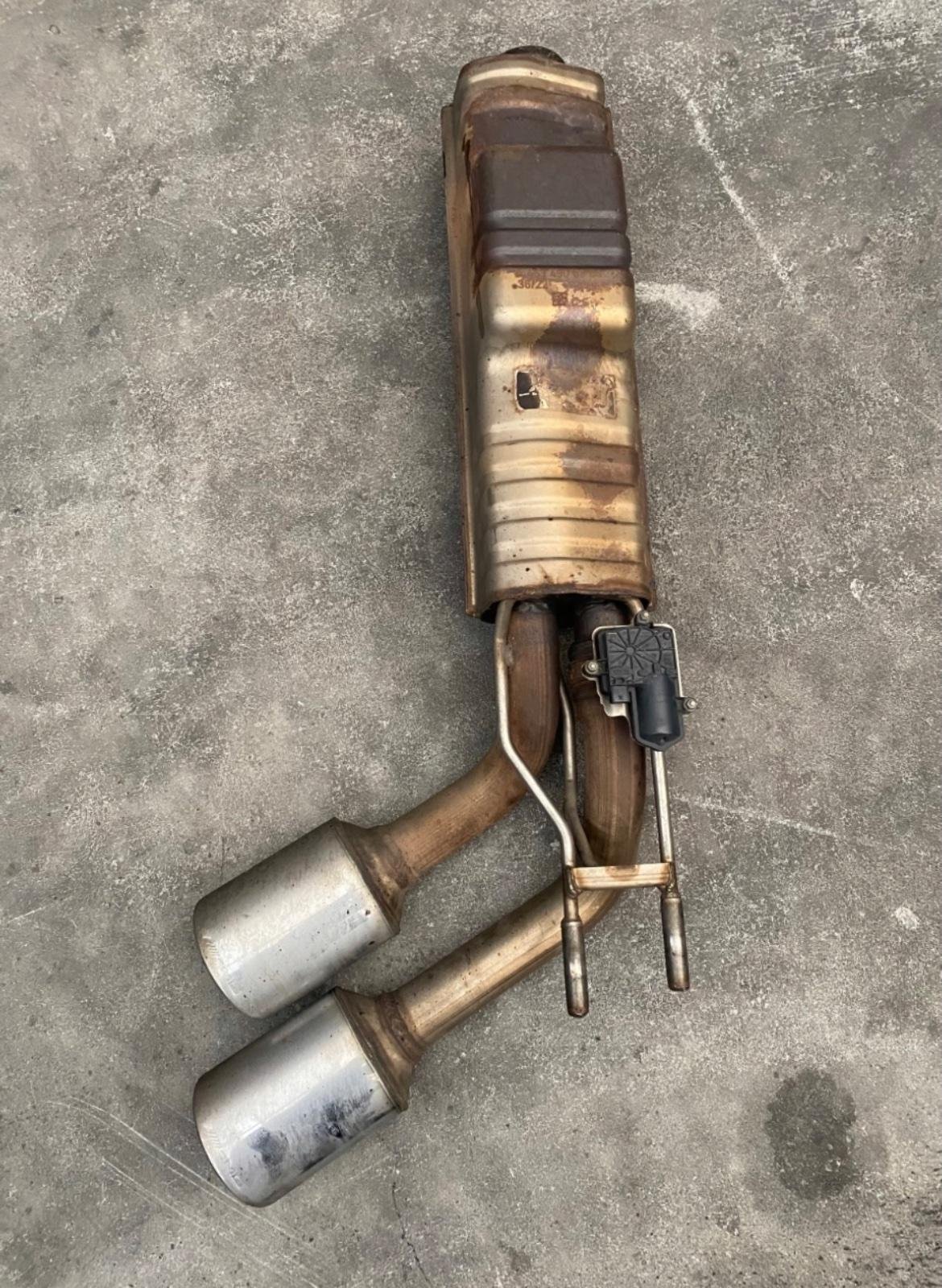 Mercedes G63 AMG Rear Exhaust System