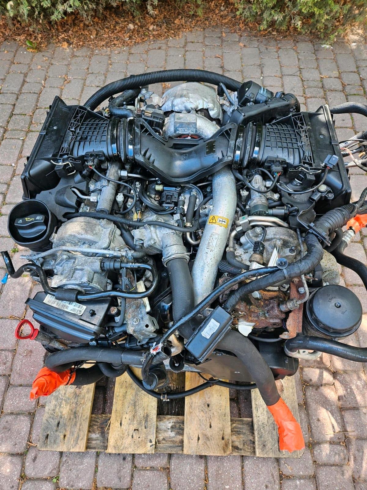 Mercedes-Benz OM642 350 CDI V6 Diesel Engine