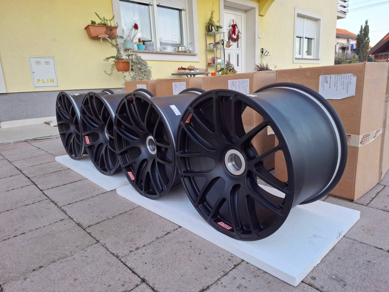 Forged Magnesium 18 Mercedes-AMG GT3 Wheels - Image 19