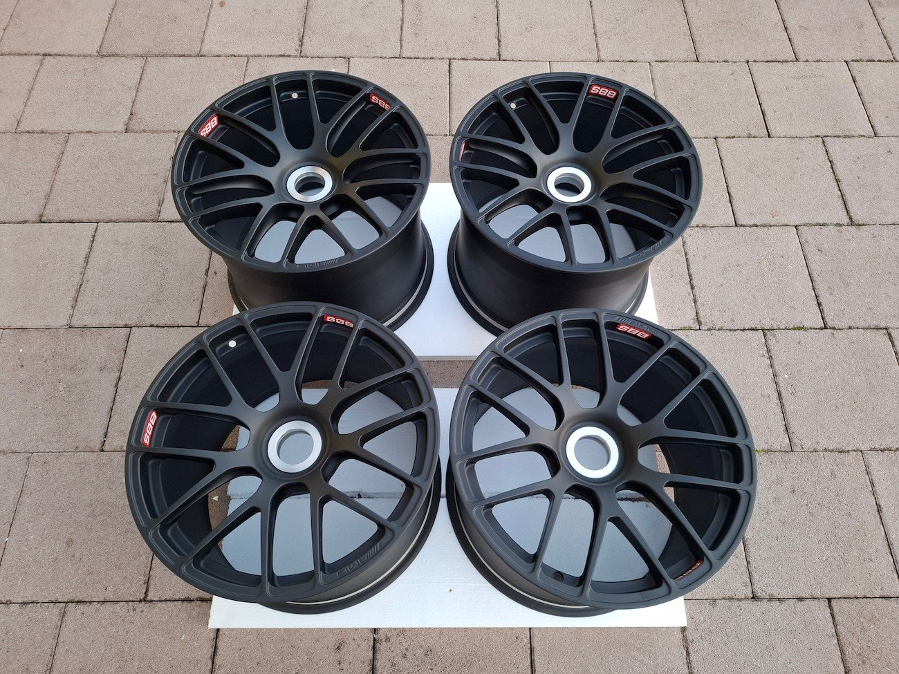 Forged Magnesium 18 Mercedes-AMG GT3 Wheels - Image 12