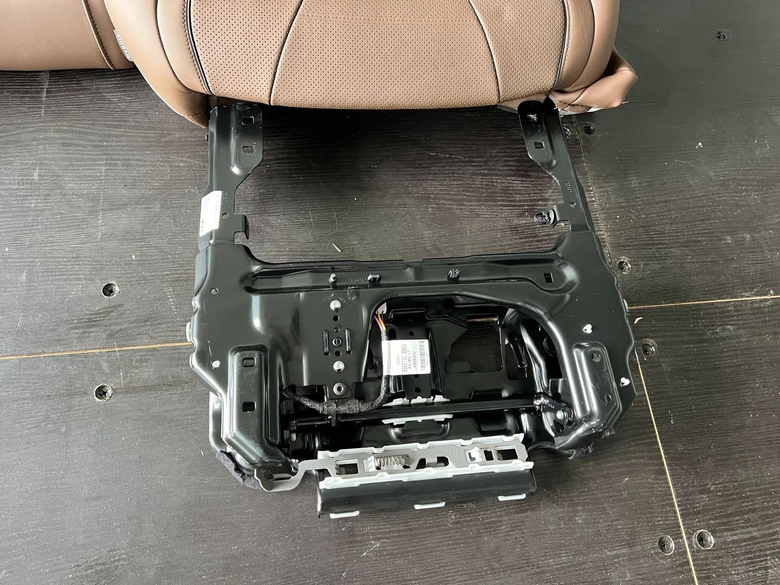 Mercedes-Benz S-Class W222 Rear Seat - Image 2