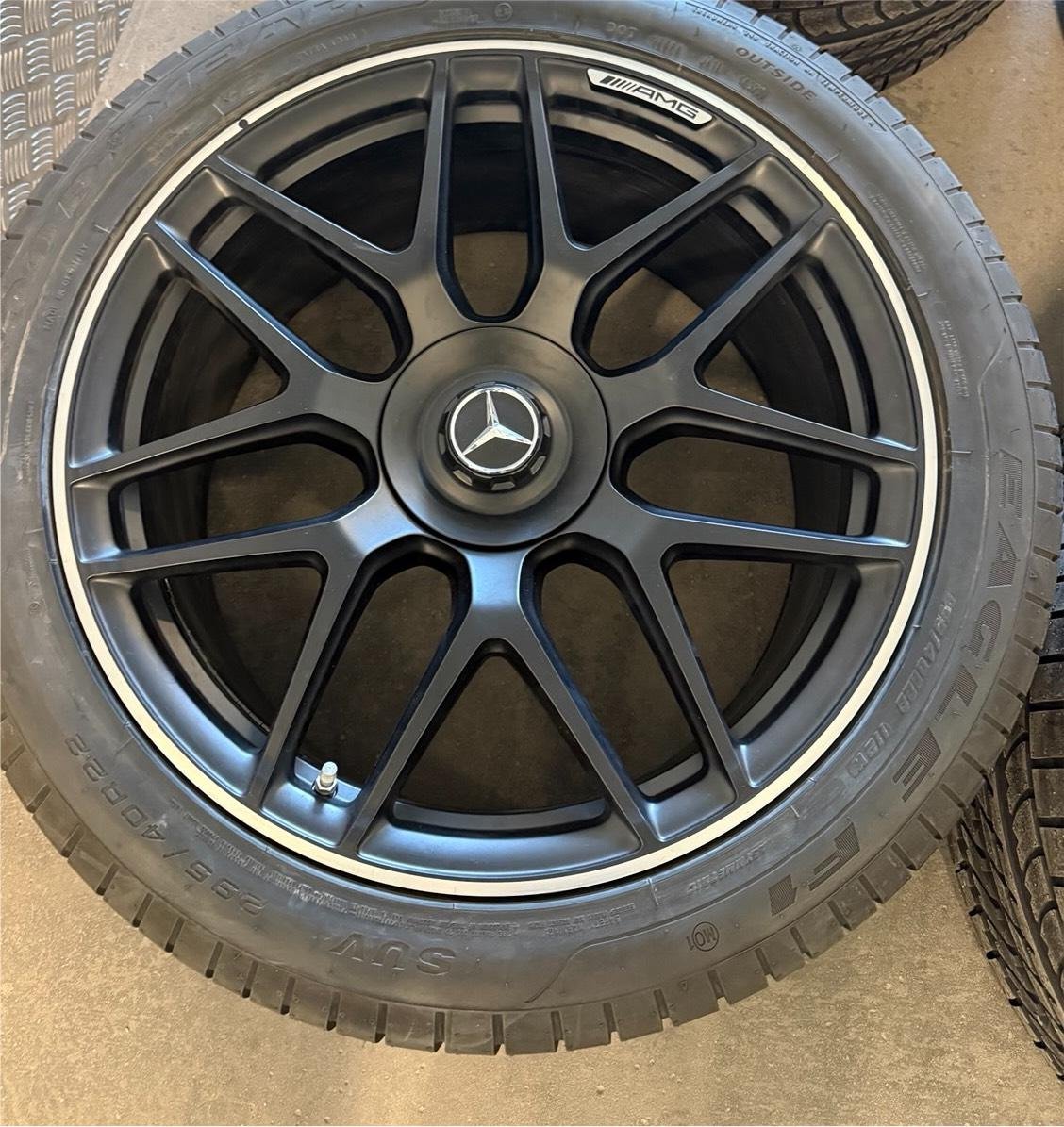 Mercedes G63 AMG 22 inch wheels / Cross-Spoke Wheel Set - Image 3