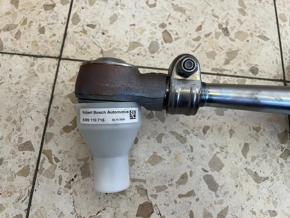 Mercedes-Benz Actros Power Steering Working Cylinder - Image 5