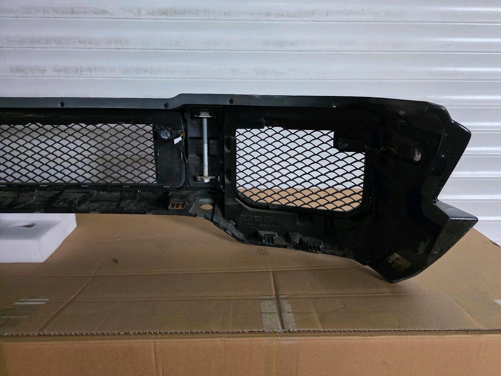 Mercedes G-Class AMG Front Bumper - Image 3