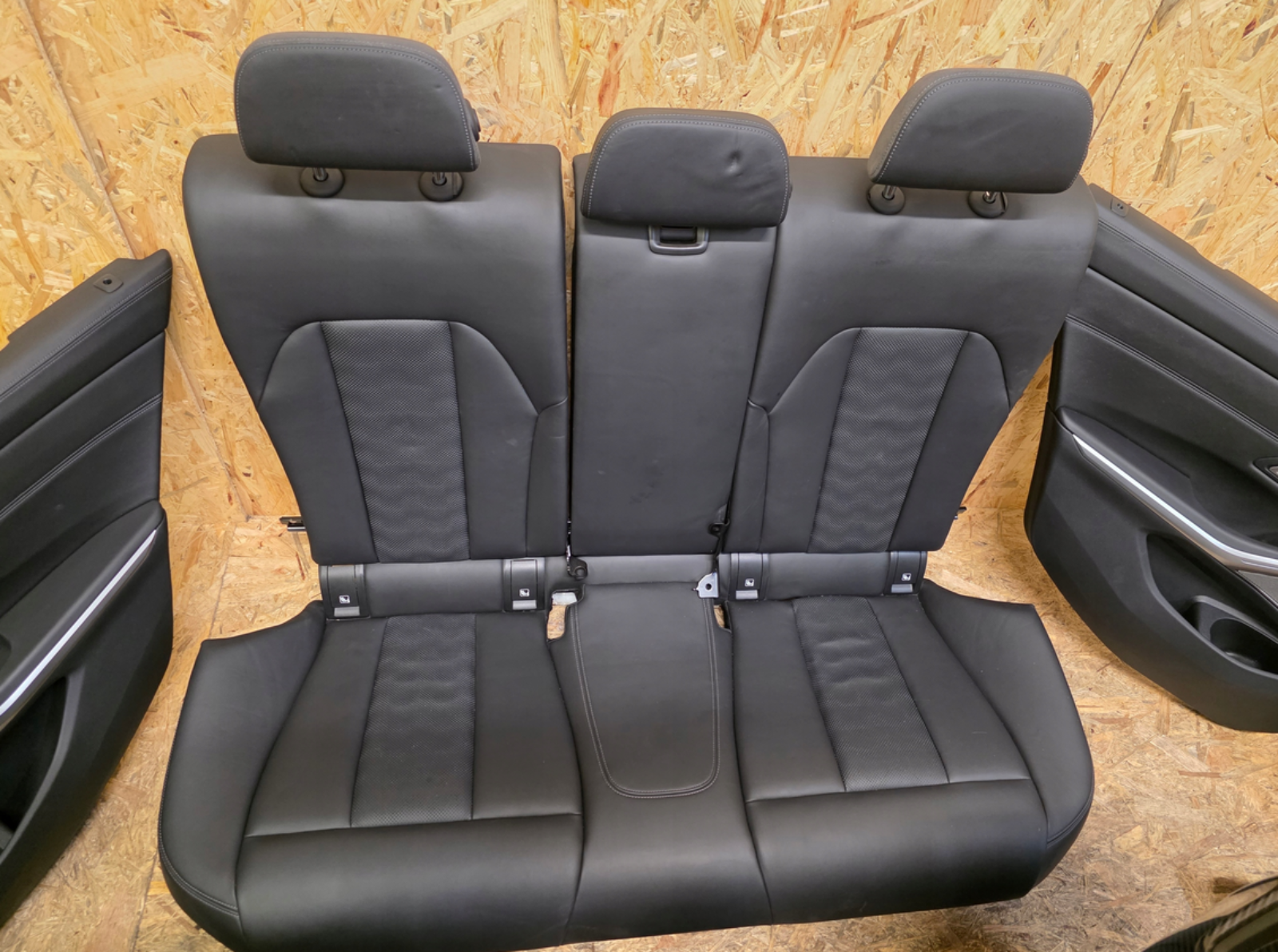 BMW M3 Competition (G80 / G81) interior - Image 7