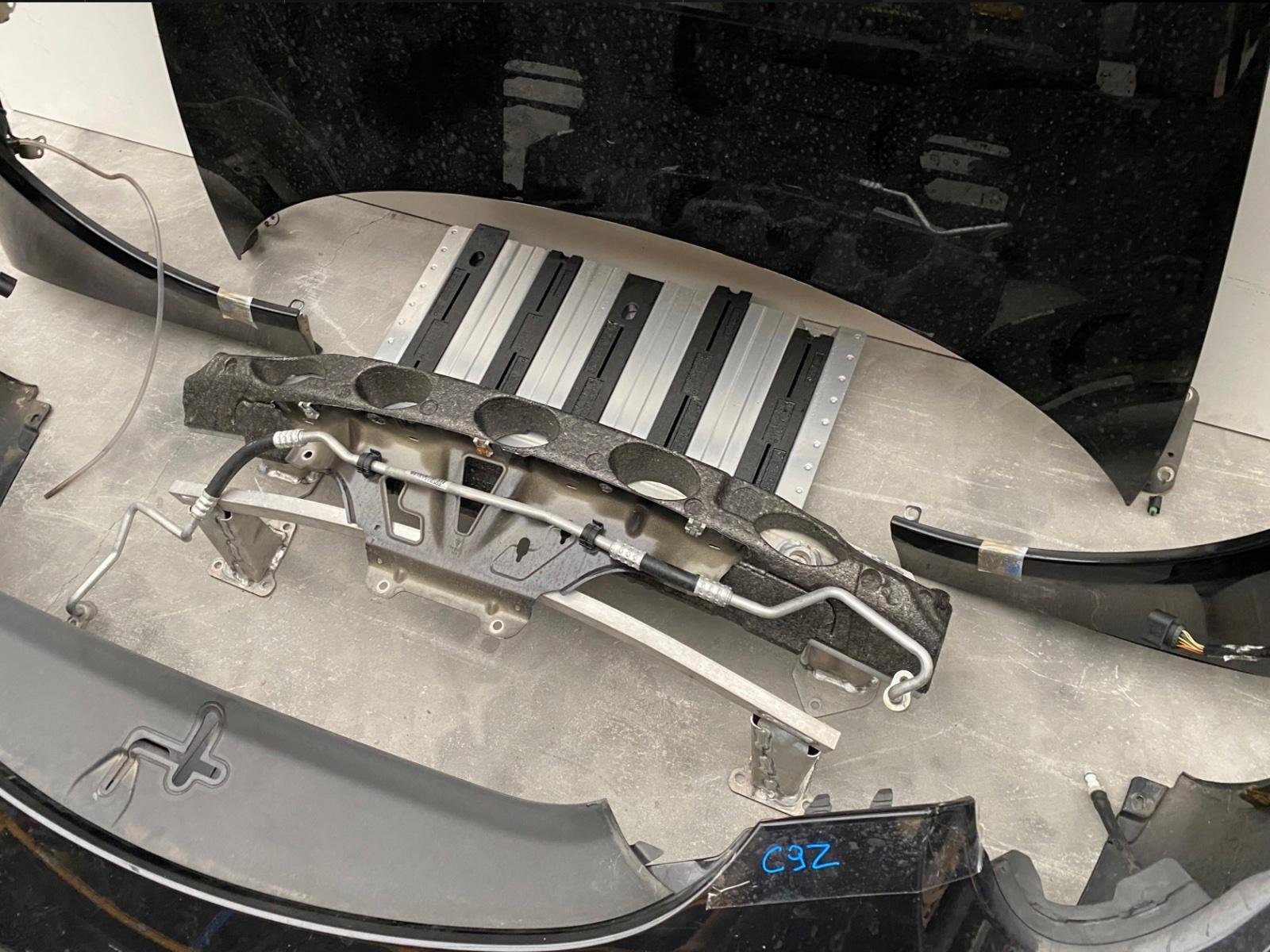 Porsche 911 991.1 complete front section - Image 6