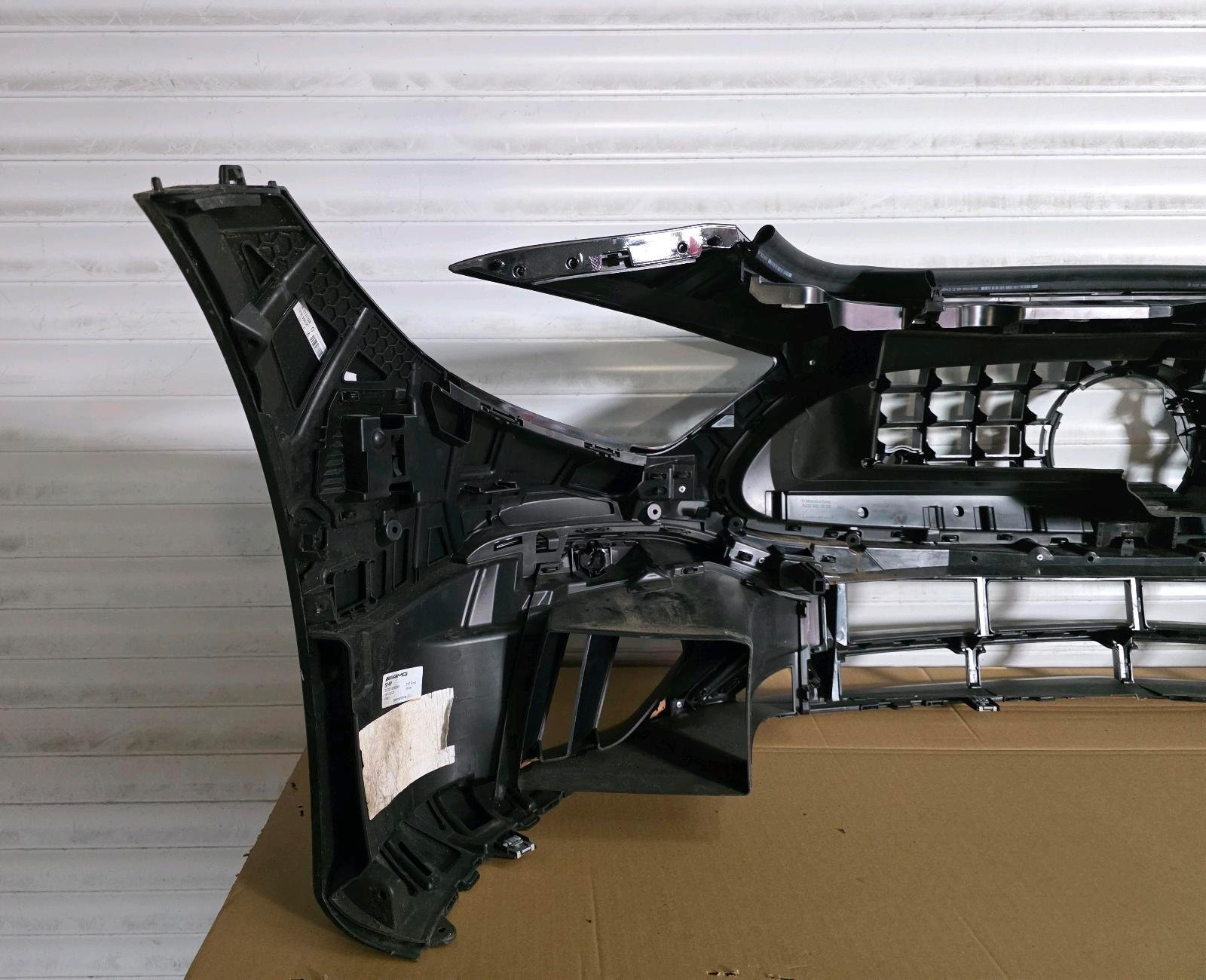 Mercedes-AMG SL63 Front Bumper – W232 – Night Package – Panamericana Grille – OEM - Image 8