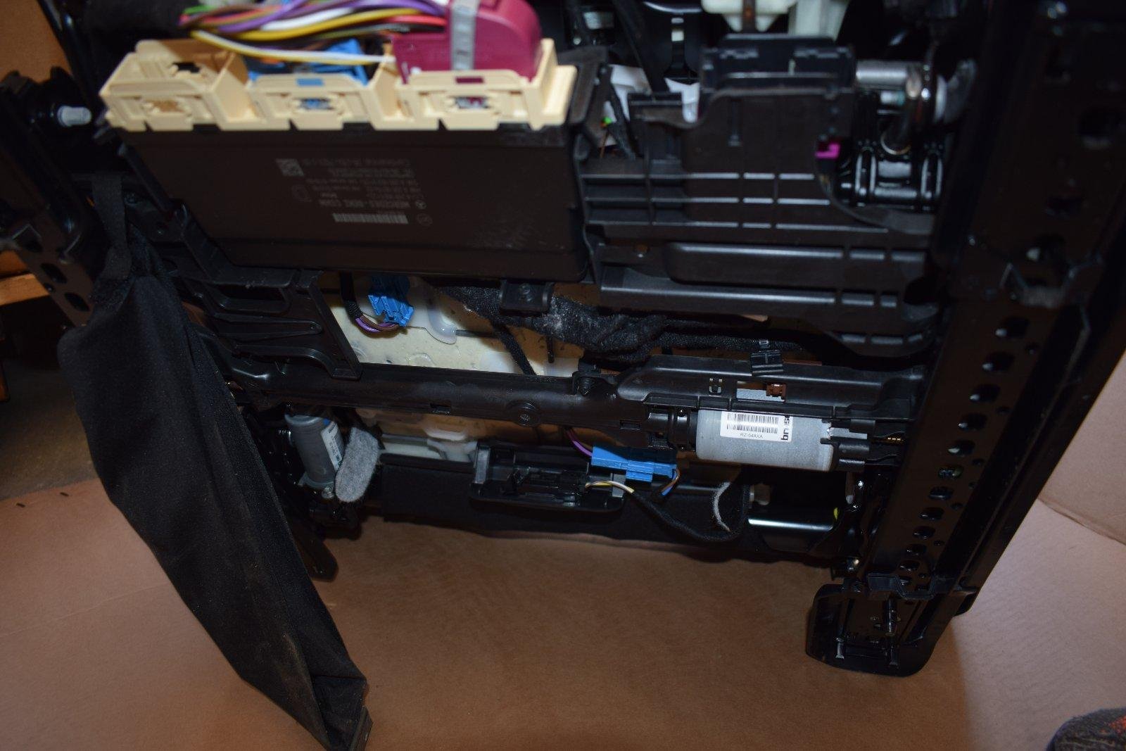 Mercedes-AMG Performance Front Seats – W253 / W205 - Image 4