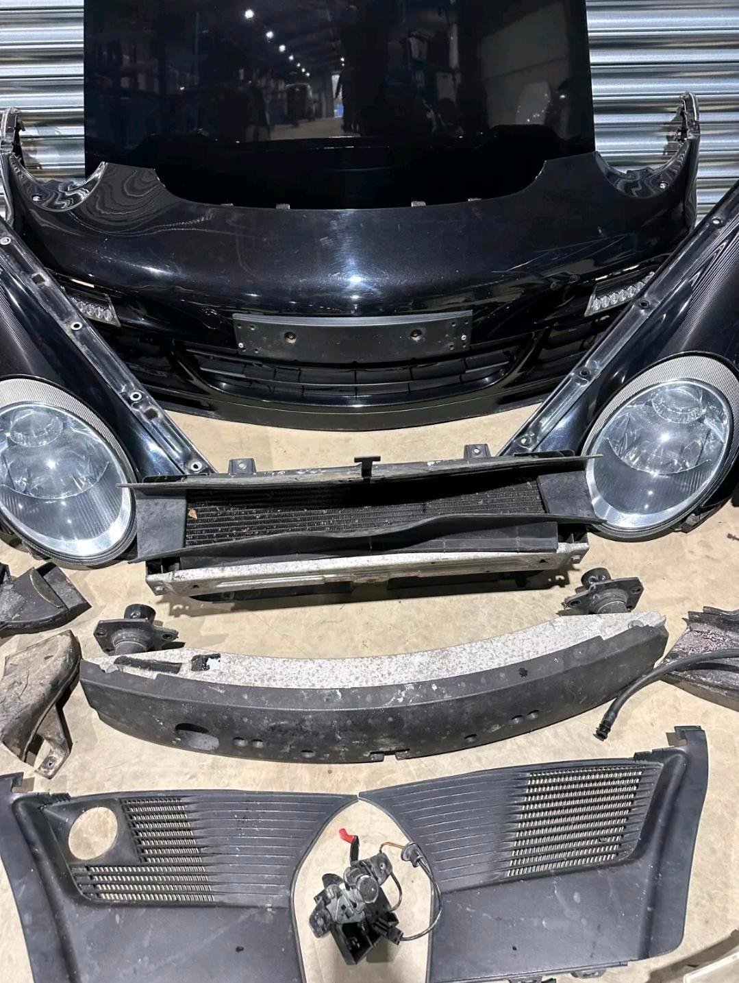 Porsche 911 Turbo (997.1) front package(Bonnet, bumper, headlights, fenders, radiator package and all attachments) - Image 12