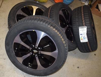 Mercedes-Benz W447 Wheels Set