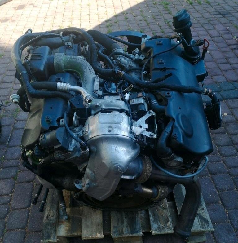 Genuine Mercedes-Benz OM642 3.0 CDI V6 Diesel Engine - Image 4