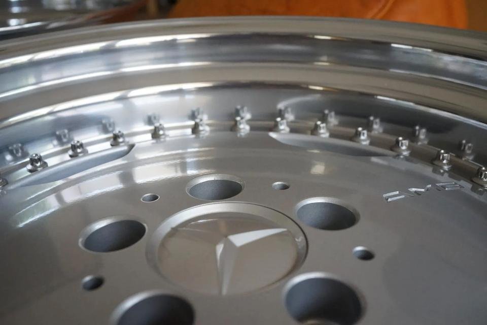 Genuine AMG Aero III 17 Wheel Set by OZ Racing - Image 7