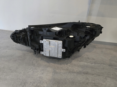 OEM BMW LED Headlight (G22, G23, G26, G80, G82) - Image 8