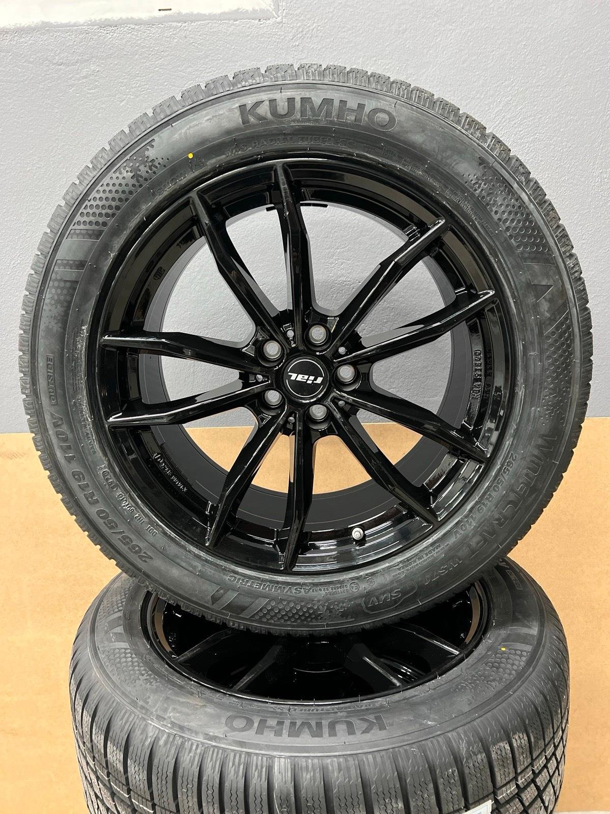 Winter tire set for BMW X5 - Image 2