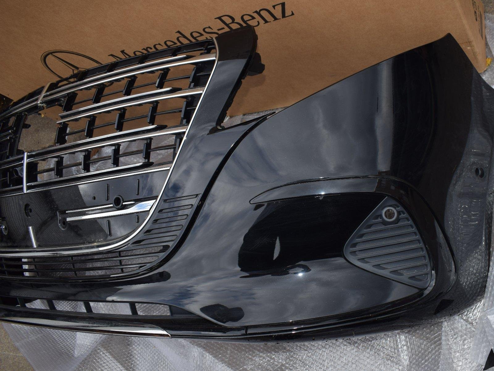 Original Mercedes V-Class W447 Front Bumper - Image 7