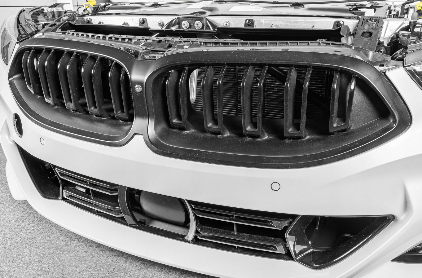 BMW M850i LCI front package - Image 7