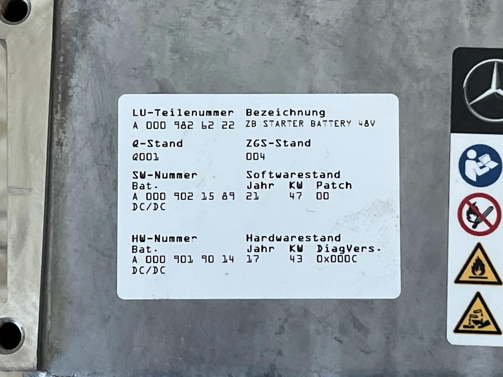 Mercedes-Benz Starter Battery - Image 5