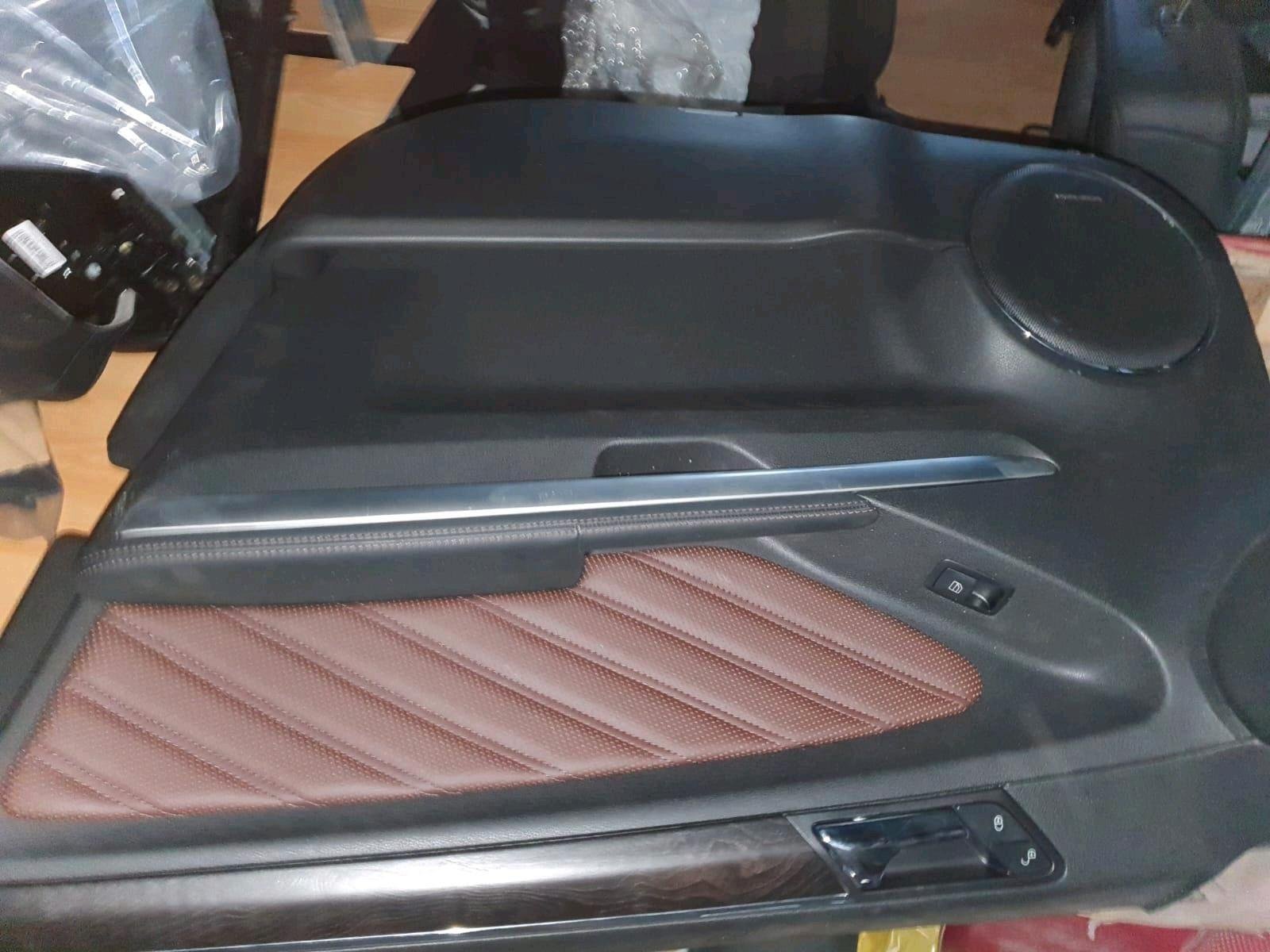 Mercedes GL X164 Grand Edition Interior - Image 8