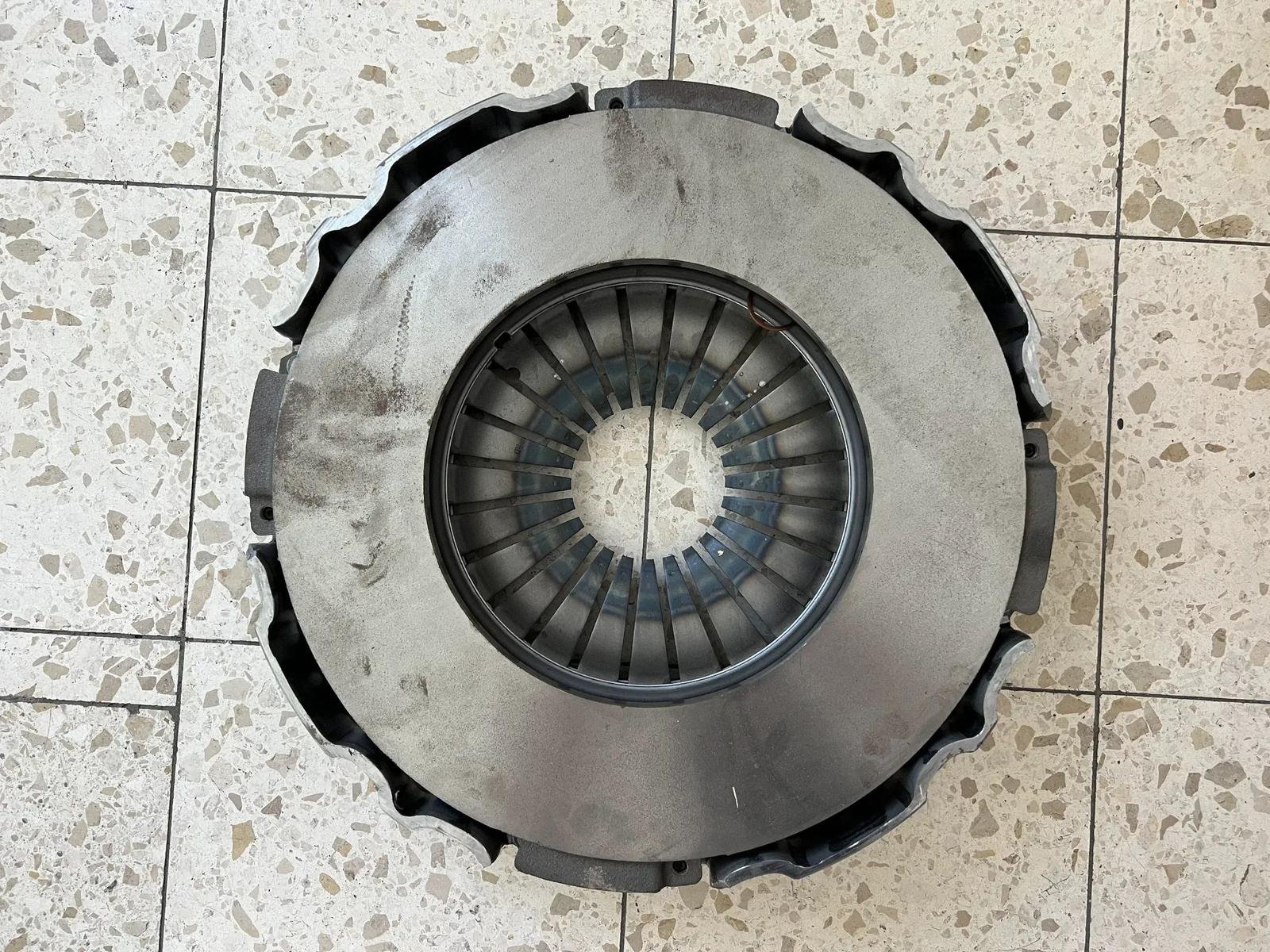 Mercedes-Benz ACTROS Clutch Pressure Washer