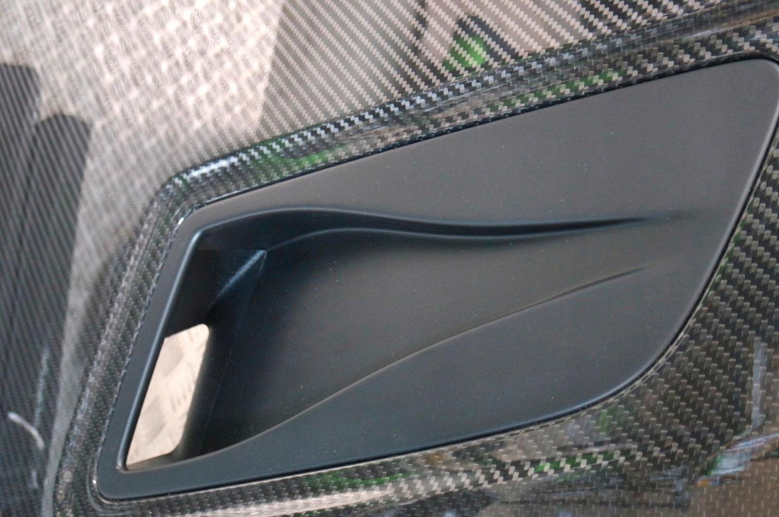 Porsche 991 GT2 RS hood vent - Image 4